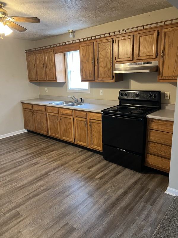 107 S 6th St - Photo 4 of 14