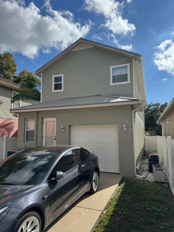 2117 W Spruce St - Photo 3 of 16