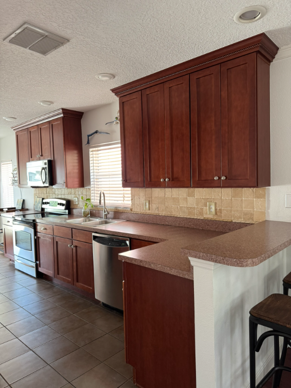 2117 W Spruce St - Photo 6 of 16