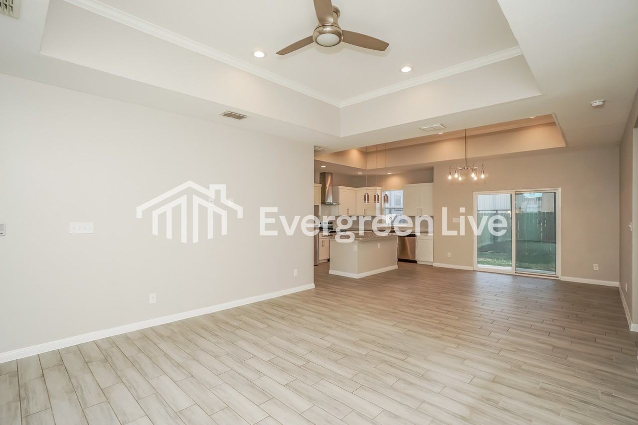 1226 El Porvenir Dr - Photo 3 of 15