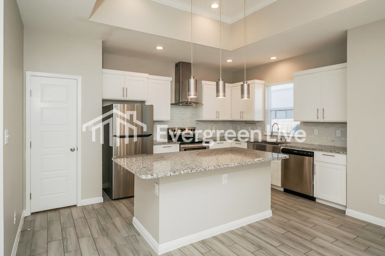 1226 El Porvenir Dr - Photo 5 of 15