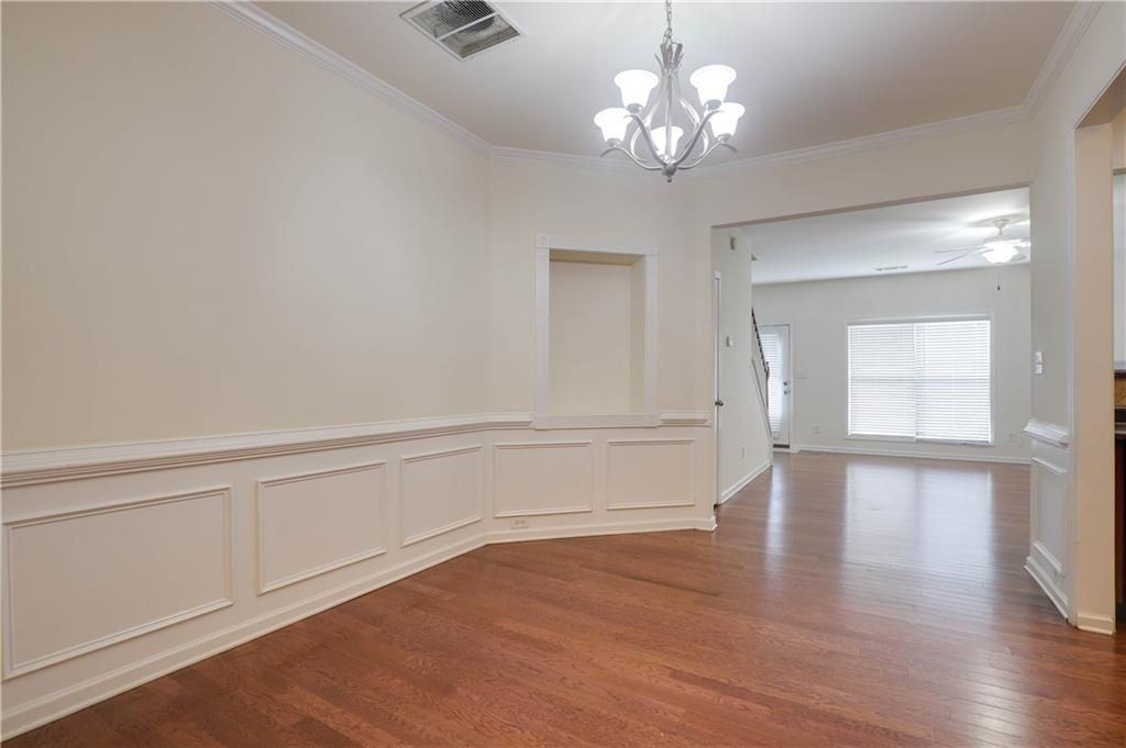 354 Beynon Ter - Photo 3 of 25