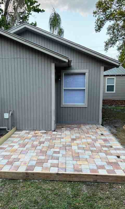 1550 Michigan Ave - Photo 4 of 20