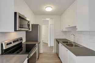 Seaside Place Apartments - Photo 1 of 1