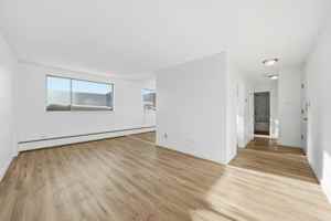 featured image of 2240 Robinson St