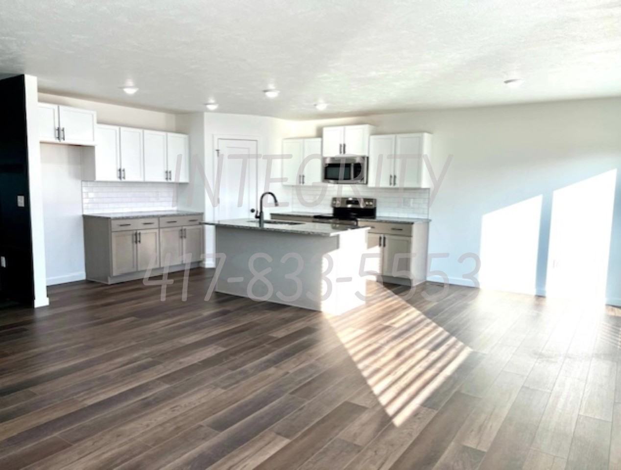 800 Hoffman Hills Boulevard - Photo 4 of 17