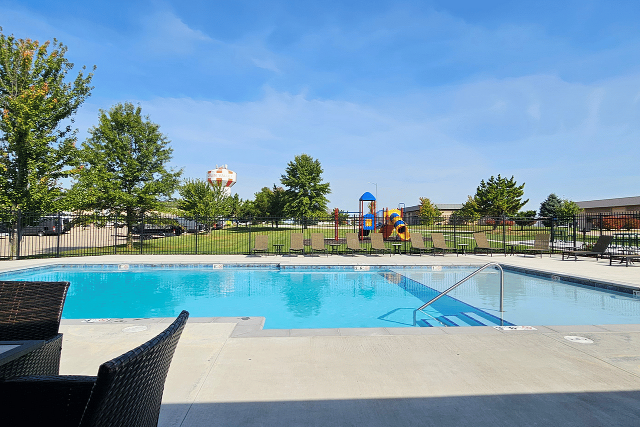 Eagle Ridge Townhomes - Photo 4 of 50