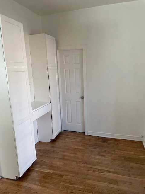 1133 E 101st St #1 - Photo 7 of 8