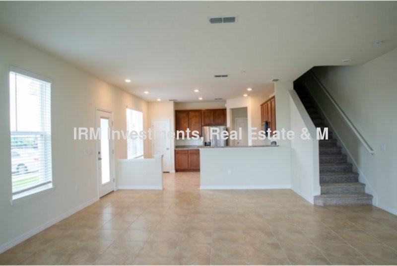 3906 Plainview Dr - Photo 3 of 8