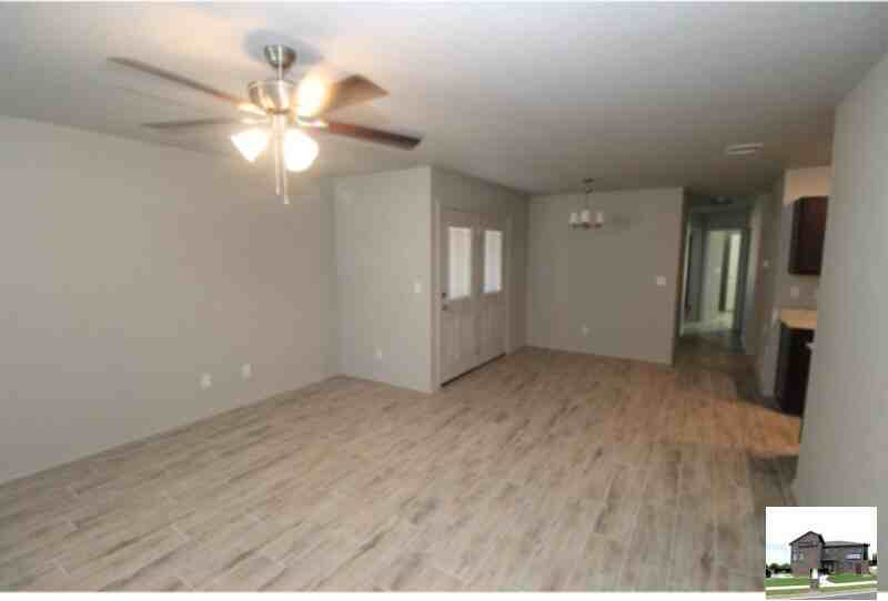 131 Cameron Ct #A - Photo 2 of 8