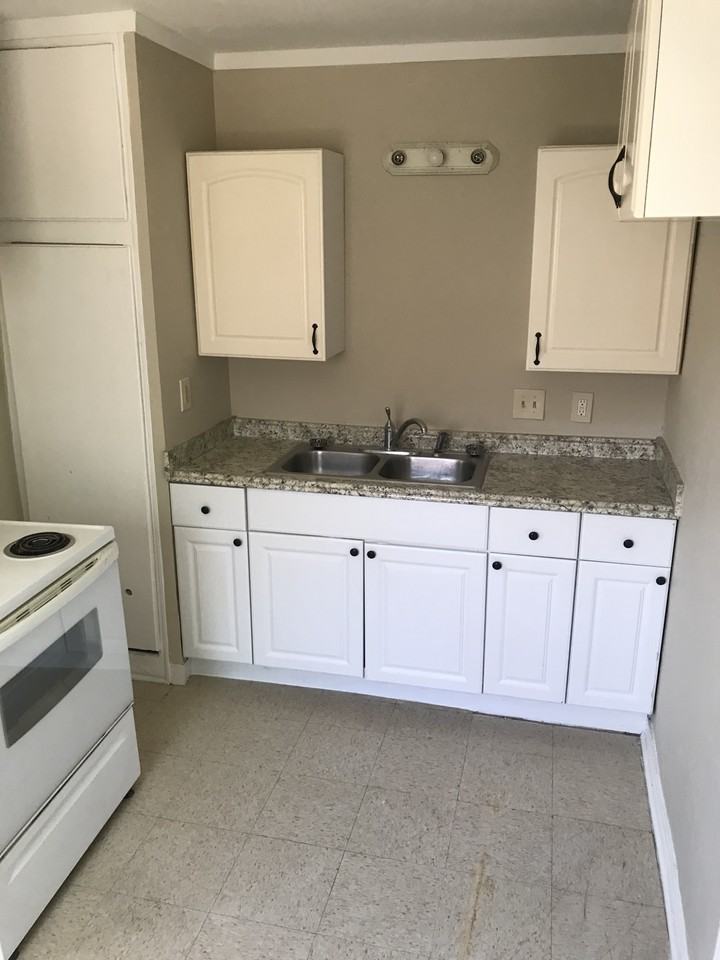 448 S Redford Ln #NA - Photo 3 of 9