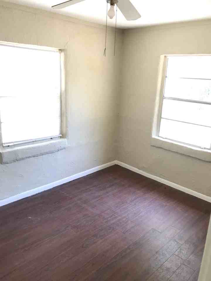 448 S Redford Ln #NA - Photo 5 of 9