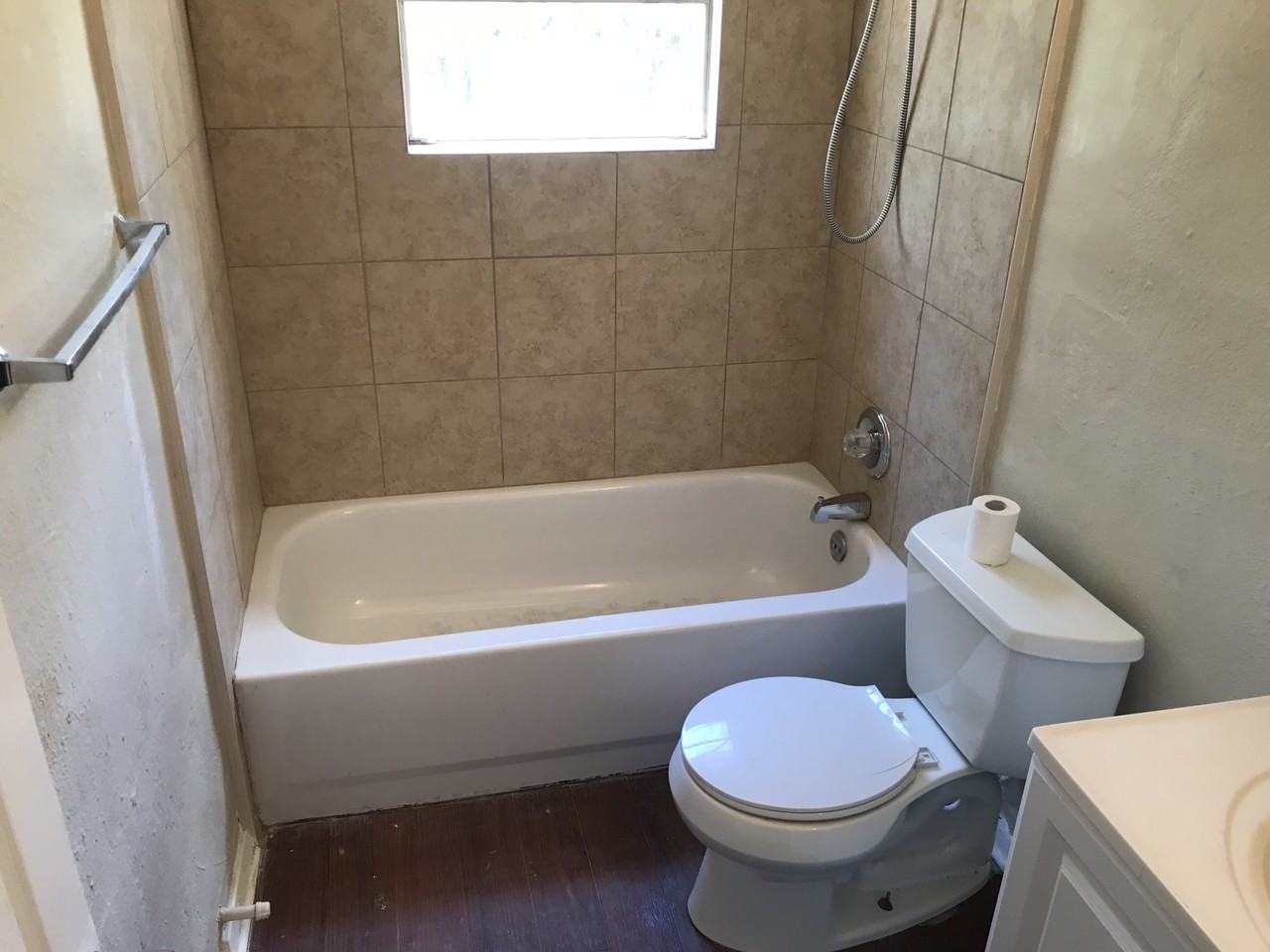 448 S Redford Ln #NA - Photo 6 of 9