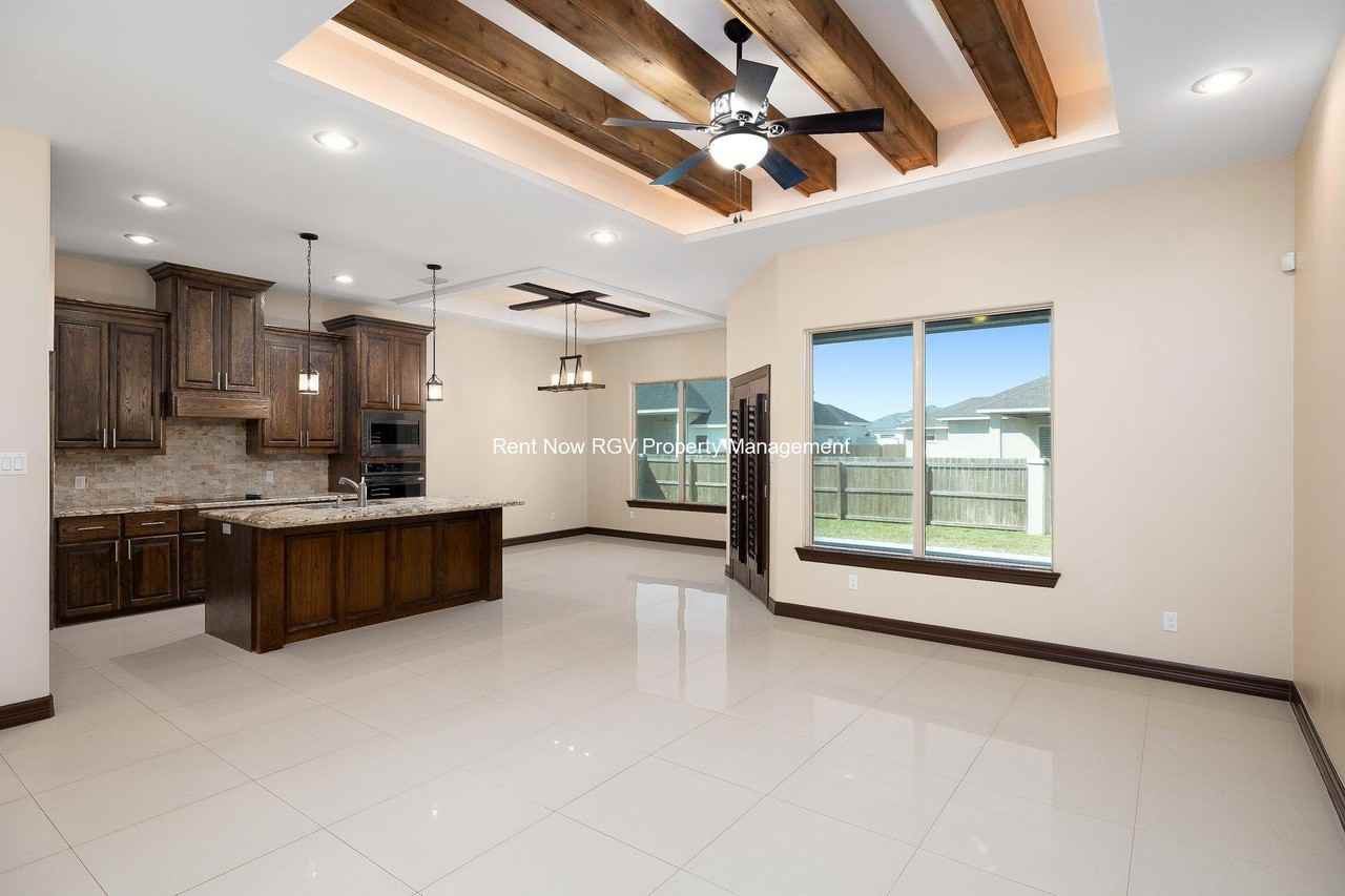 13921 N 36th St #NA - Photo 5 of 10