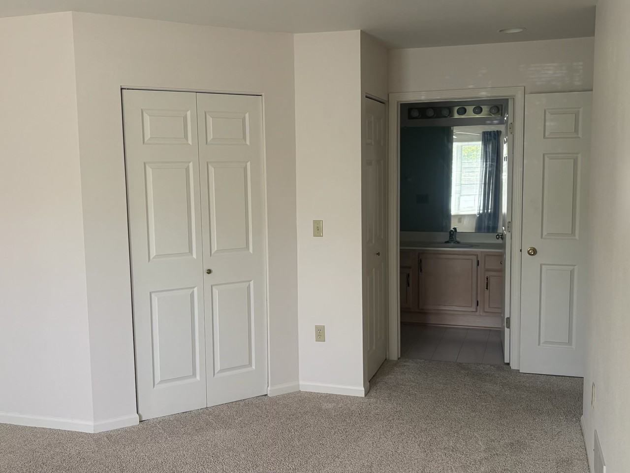 8976 Woodbridge Dr #8976 - Photo 7 of 12