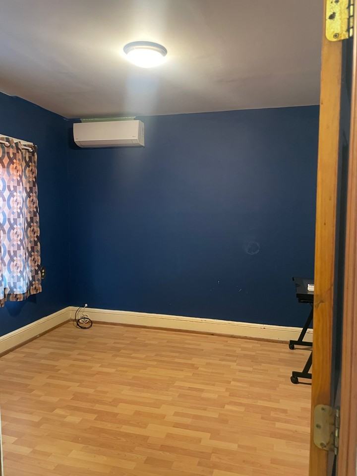 45 Campbell Ave #2 - Photo 7 of 8