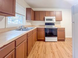 featured image of 22 Fox Hill Dr #22