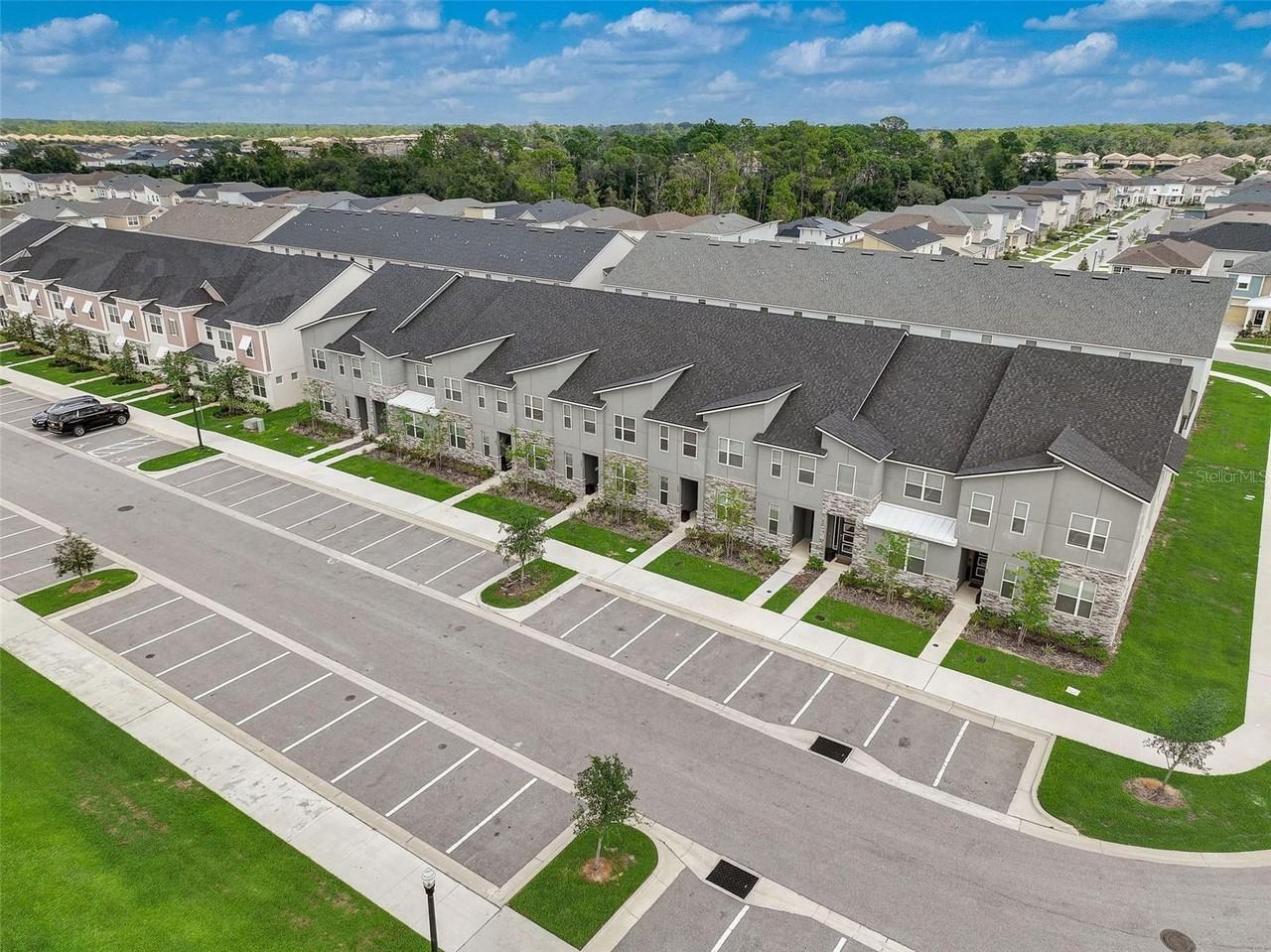 1688 Tropical Palms Cir #1688 - Photo 2 of 19