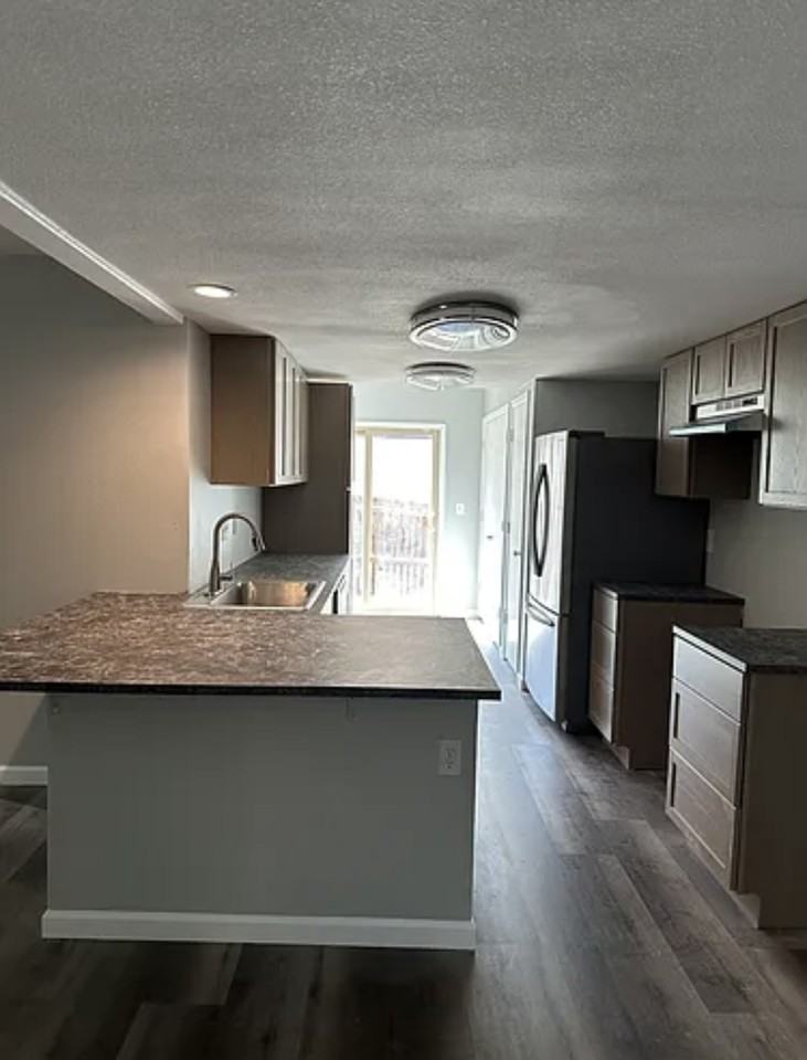 1827 S Pitkin Cir #1827 - Photo 5 of 15