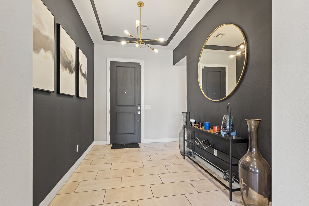 18456 W Brookwood Dr #NA - Photo 3 of 20