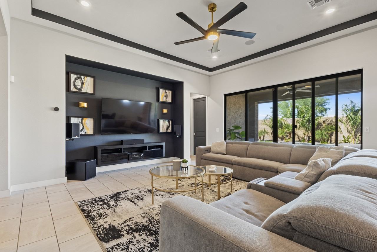 18456 W Brookwood Dr #NA - Photo 4 of 20