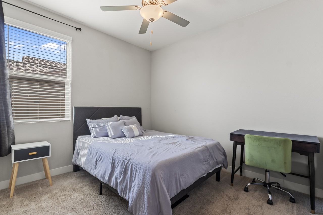 18456 W Brookwood Dr #NA - Photo 5 of 20