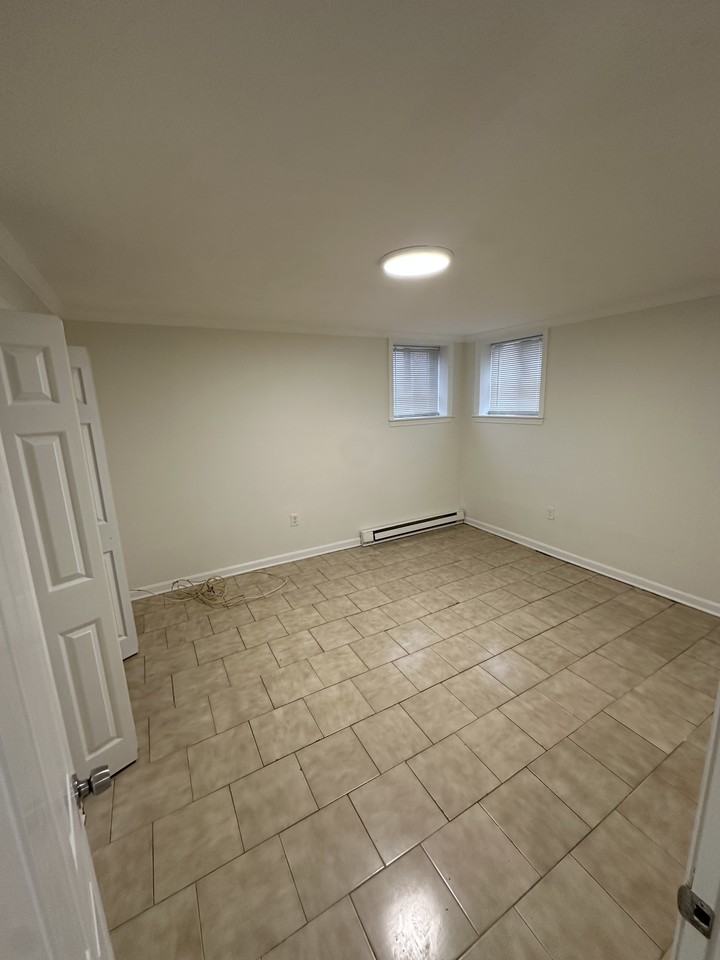 594 American Legion Hwy #4 - Photo 2 of 4