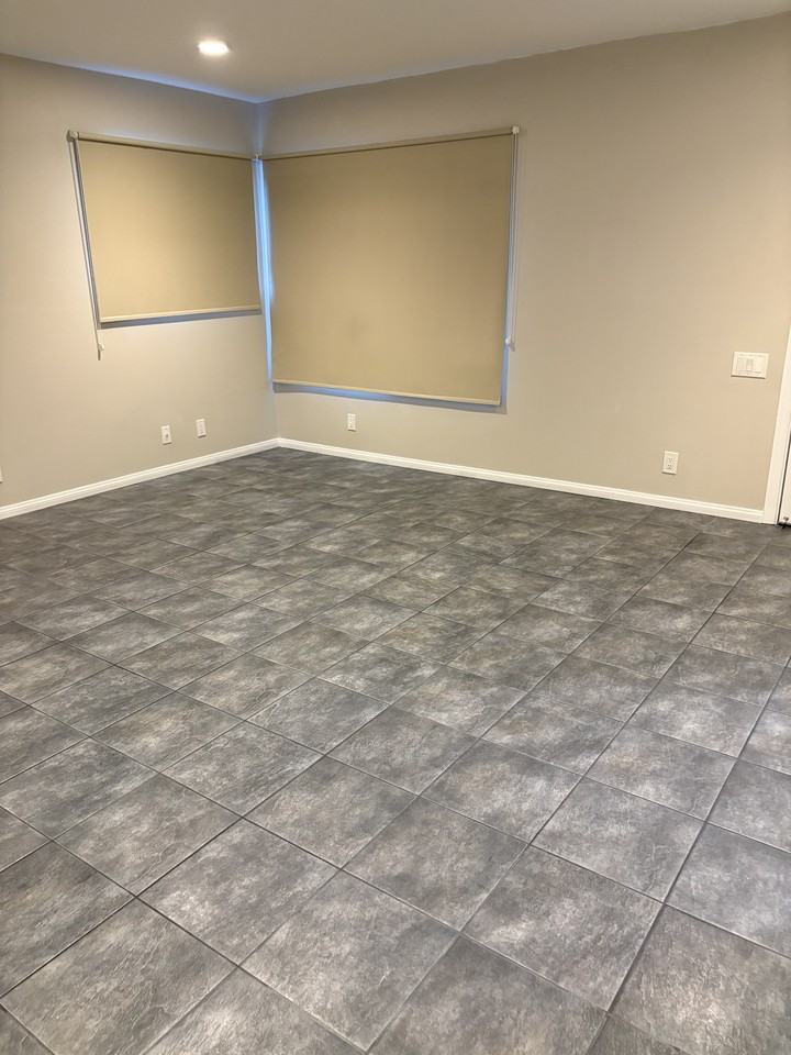 8417 Rumson Dr - Photo 2 of 7