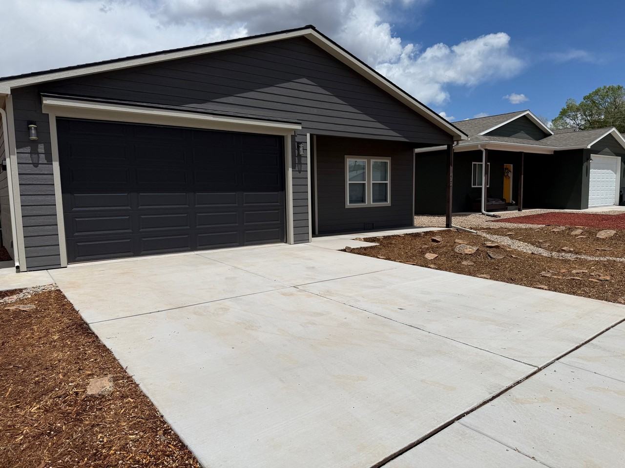 422 Jarrett Ave #NA - Photo 3 of 11