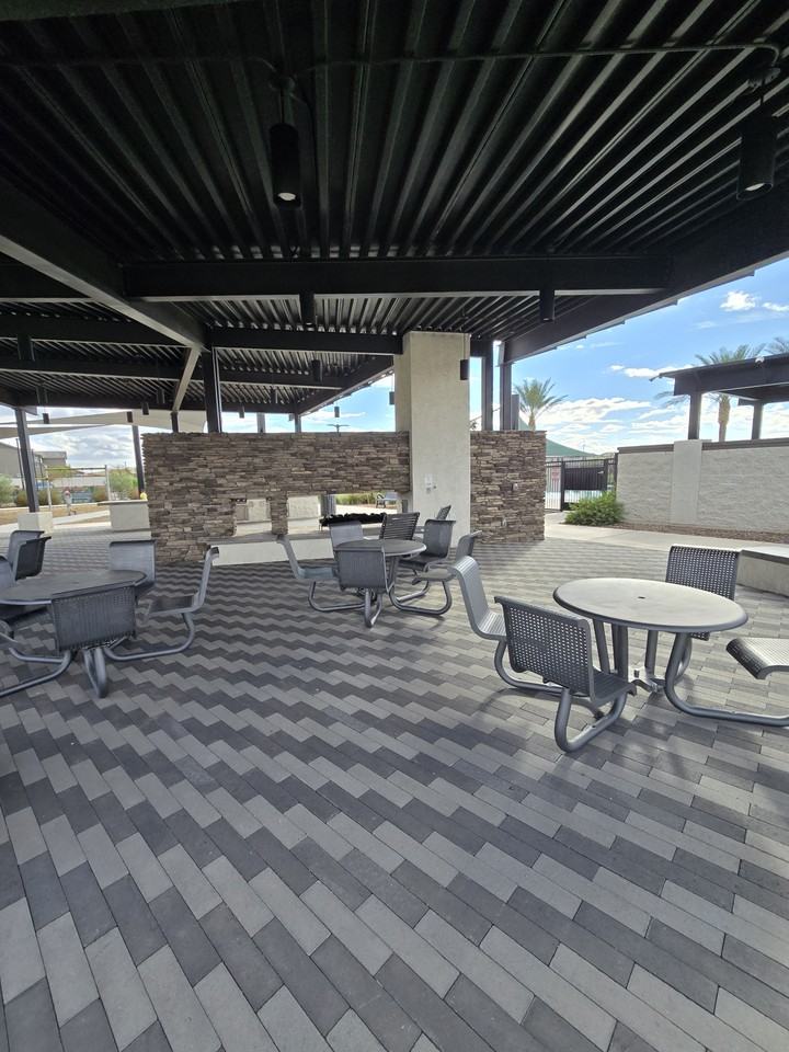 713 W Longwood Dr #NA - Photo 4 of 50