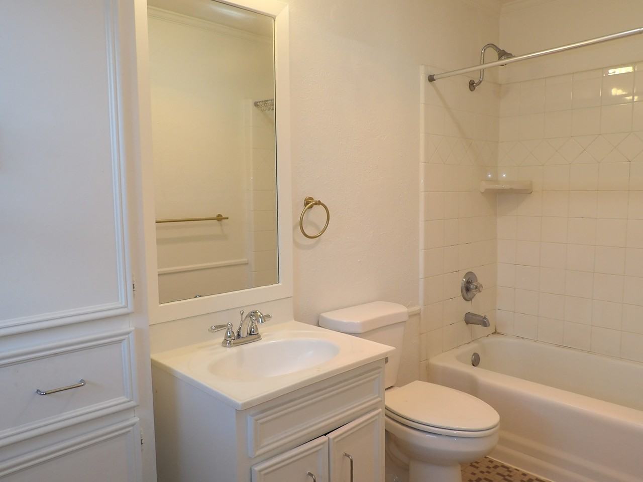 4311 Cole Ave #106 - Photo 6 of 9