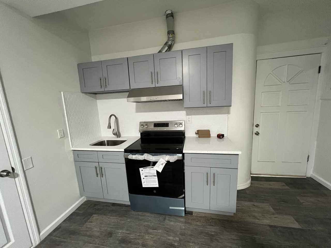 8578 114th St #NA - Photo 6 of 7