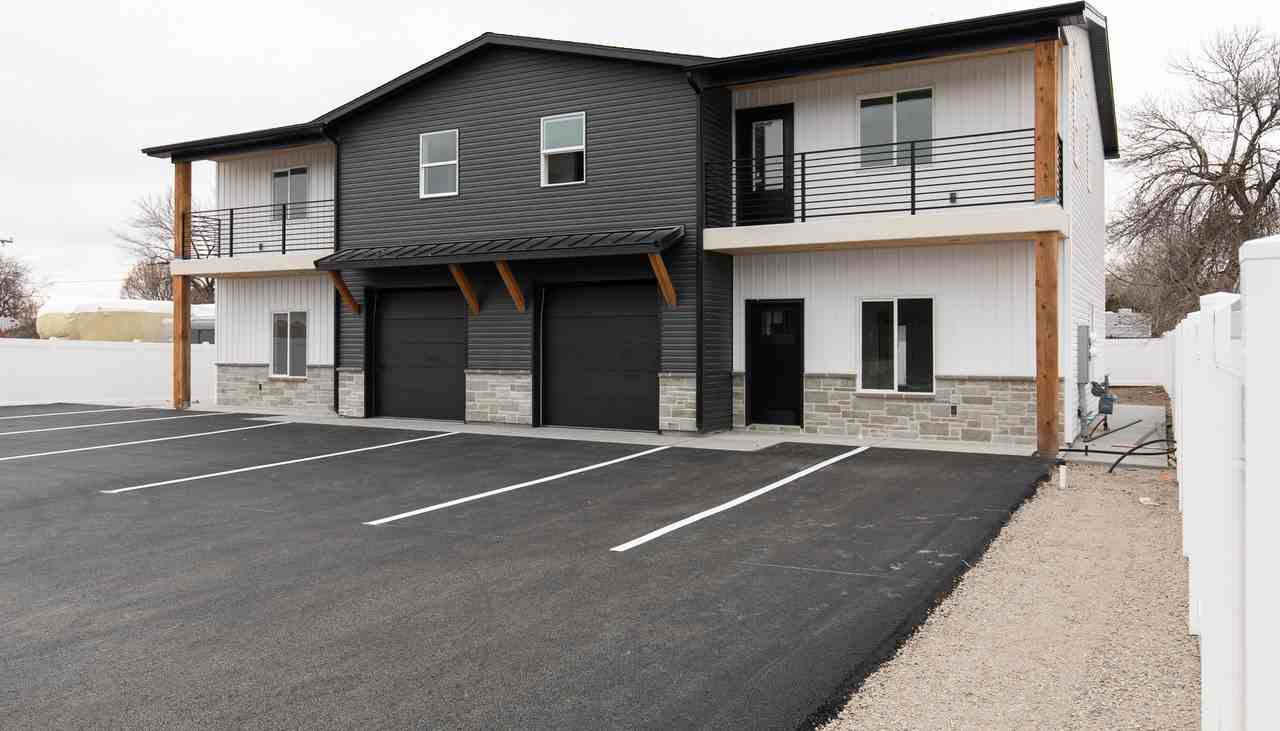 436 W Fir St #2 - Photo 2 of 2