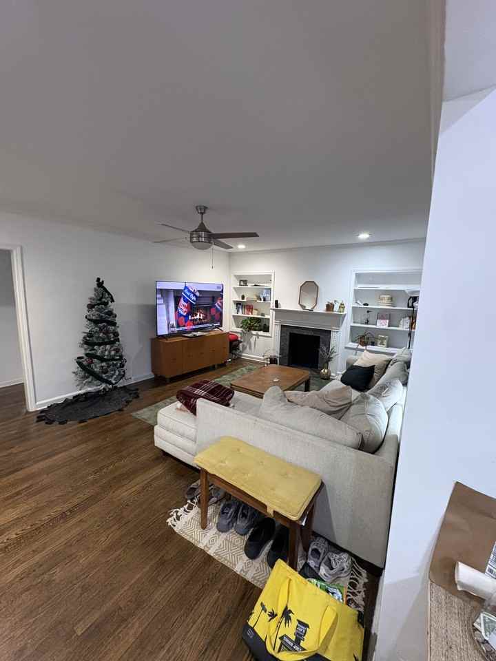 1370 Centra Villa Dr Sw #NA - Photo 2 of 10