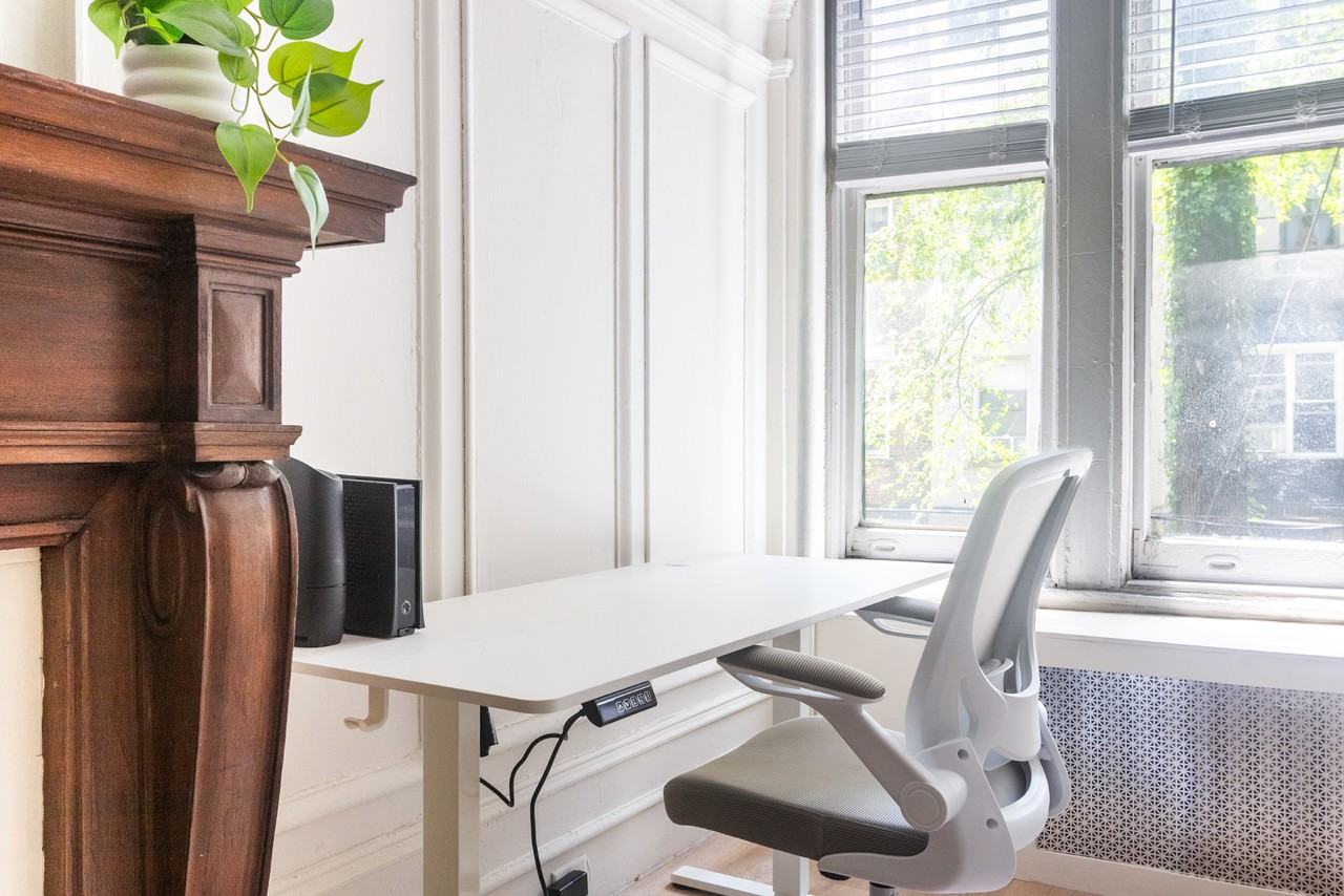 308 W 107th St #2R - Photo 6 of 18