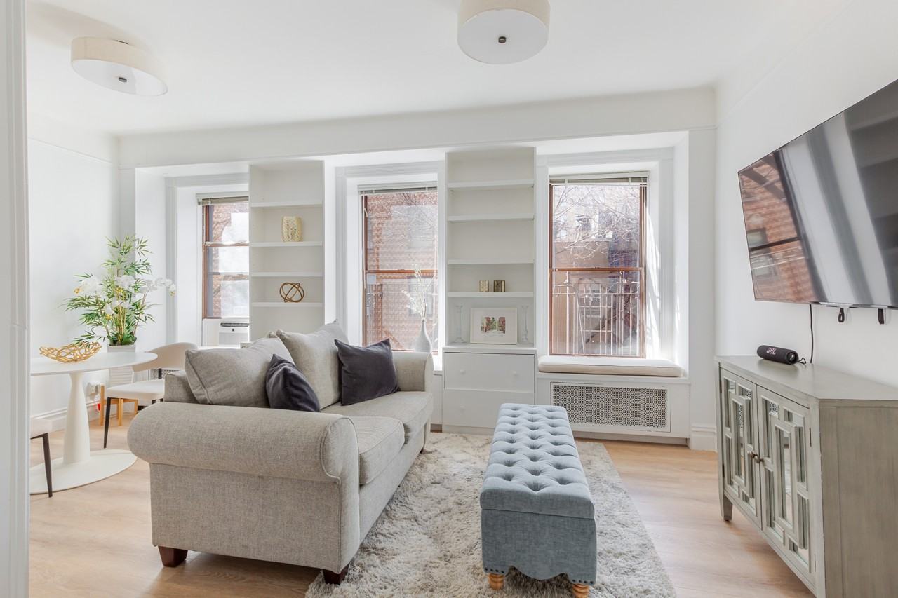 177 Waverly Pl #3F - Photo 2 of 17