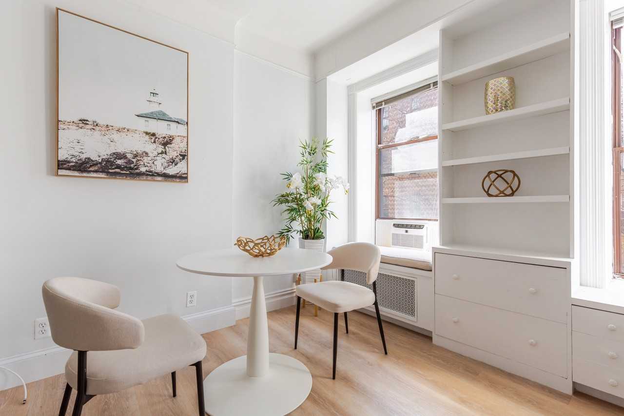 177 Waverly Pl #3F - Photo 6 of 17