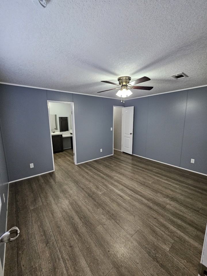 2812 Edward Ave #NA - Photo 2 of 21