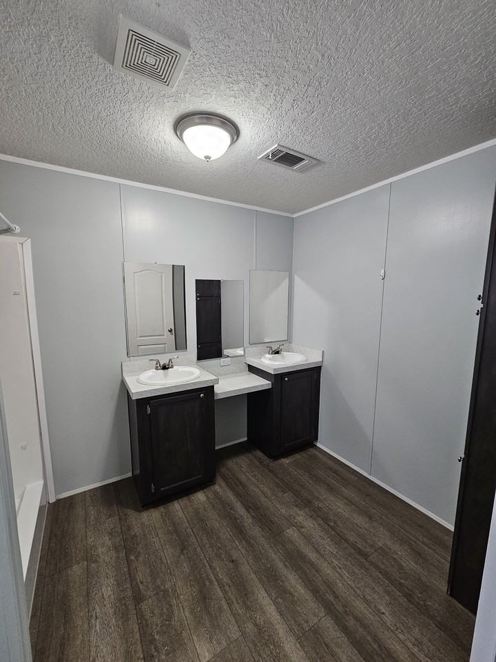 2812 Edward Ave #NA - Photo 6 of 21