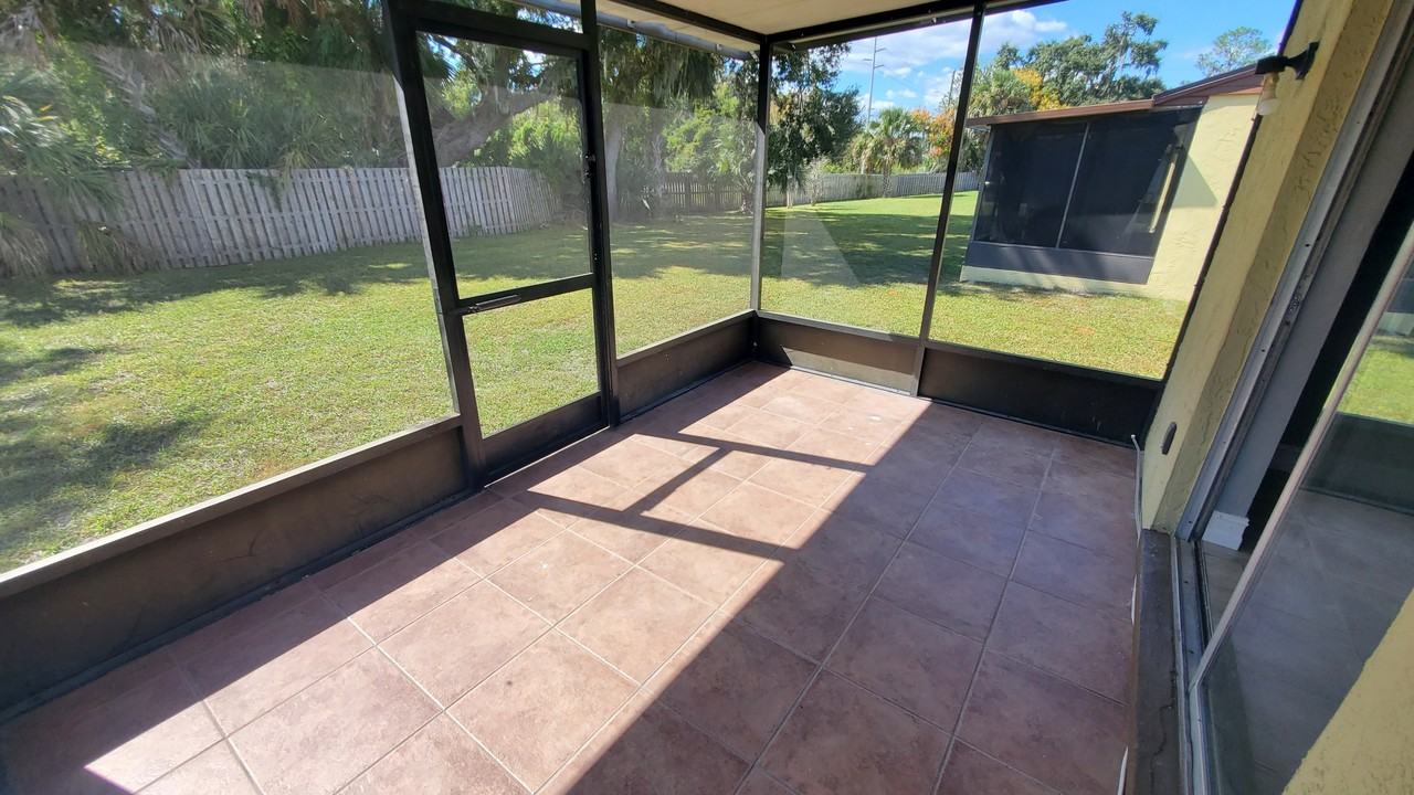 1711 Lakewood Ave #NA - Photo 6 of 25