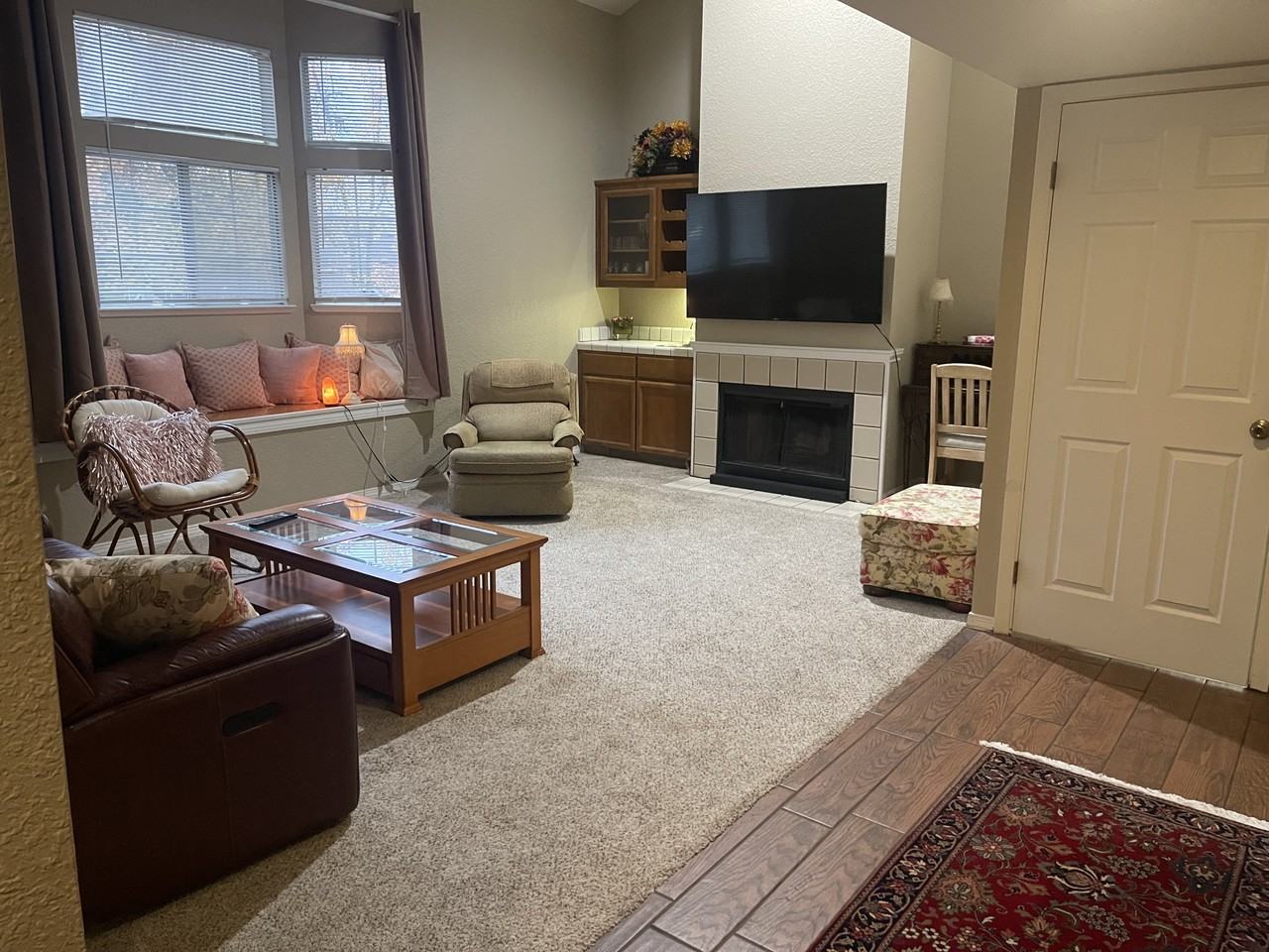 209 Live Oak Cir - Photo 5 of 10