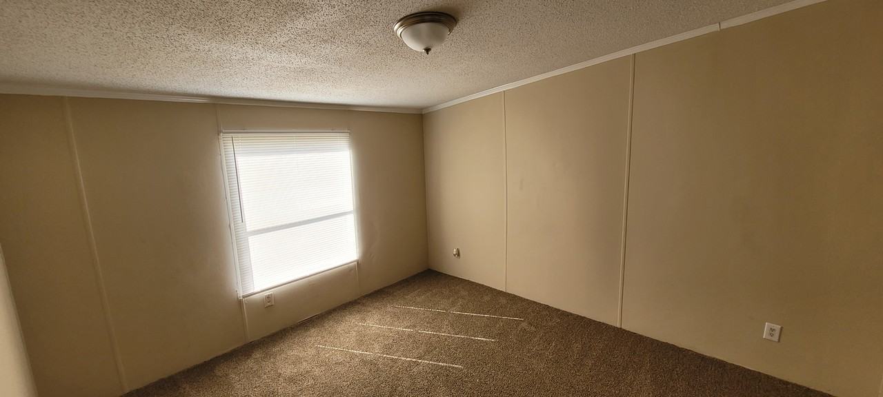 724 Creek Ridge Rd #NA - Photo 6 of 7