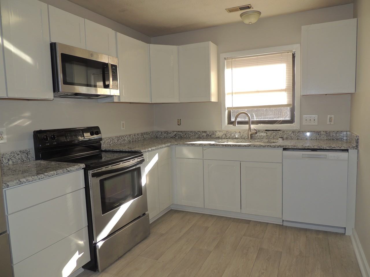 6961 Candlewood Dr #1 - Photo 3 of 10