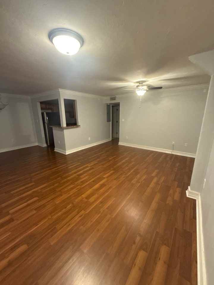 La Mediterranean Apartments - Photo 5 of 14