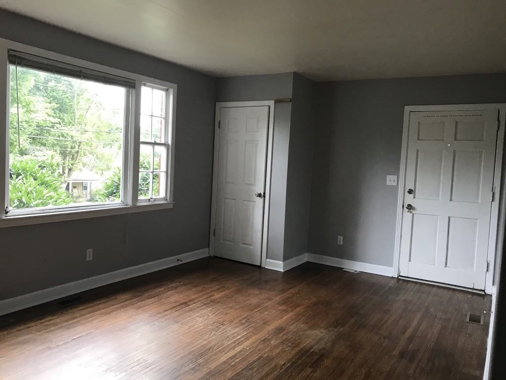 1027 Seymour Ave #A - Photo 3 of 8