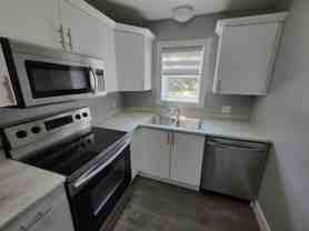 30 Parks St #8 - Photo 1 of 1