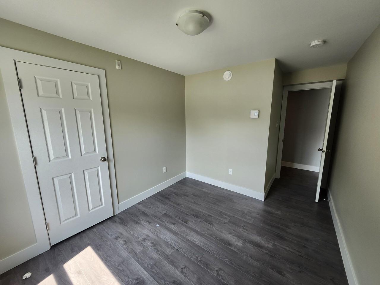 30 Parks St #8 - Photo 4 of 11