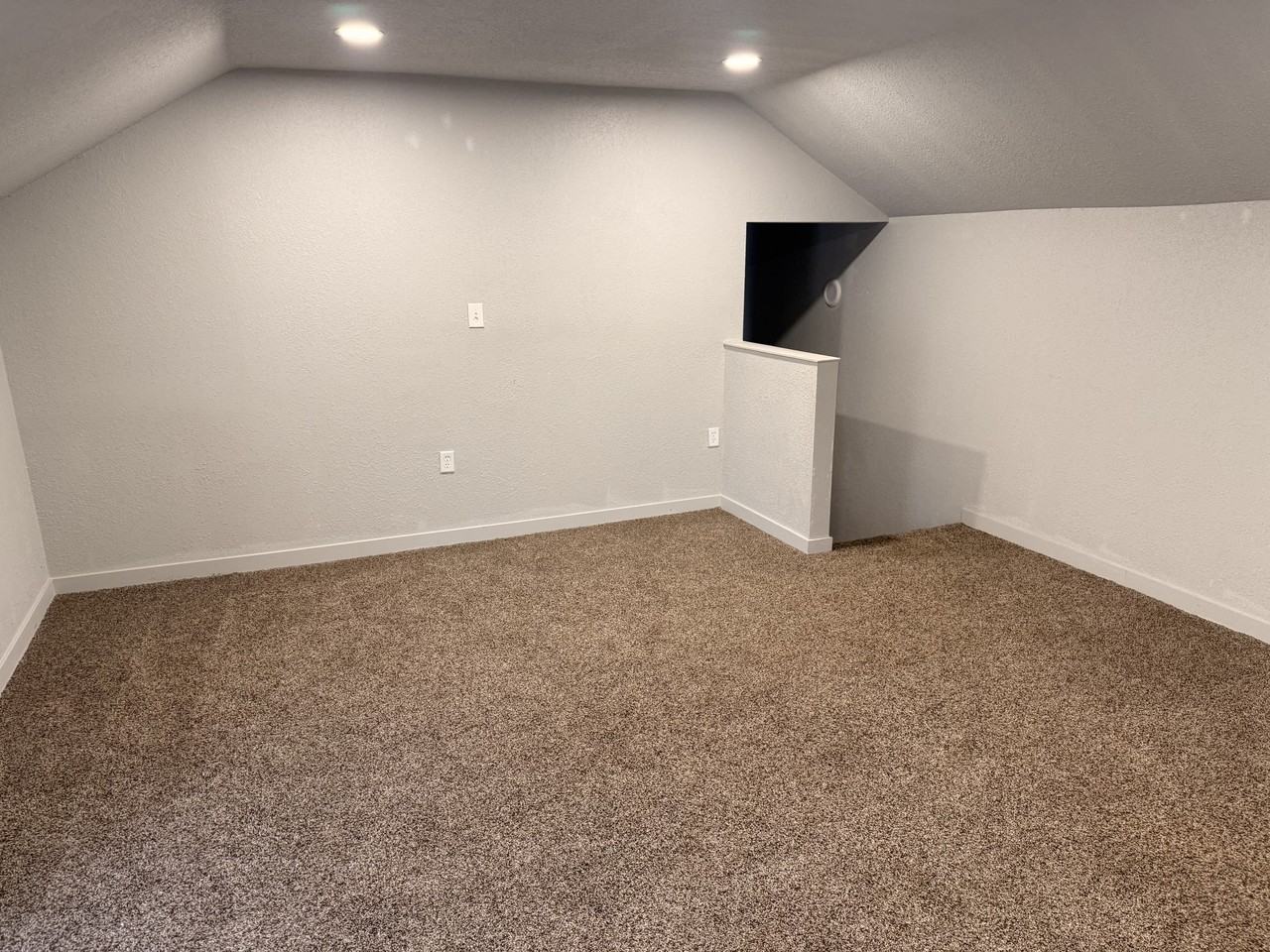 105 S 2nd St #3 - Photo 2 of 10