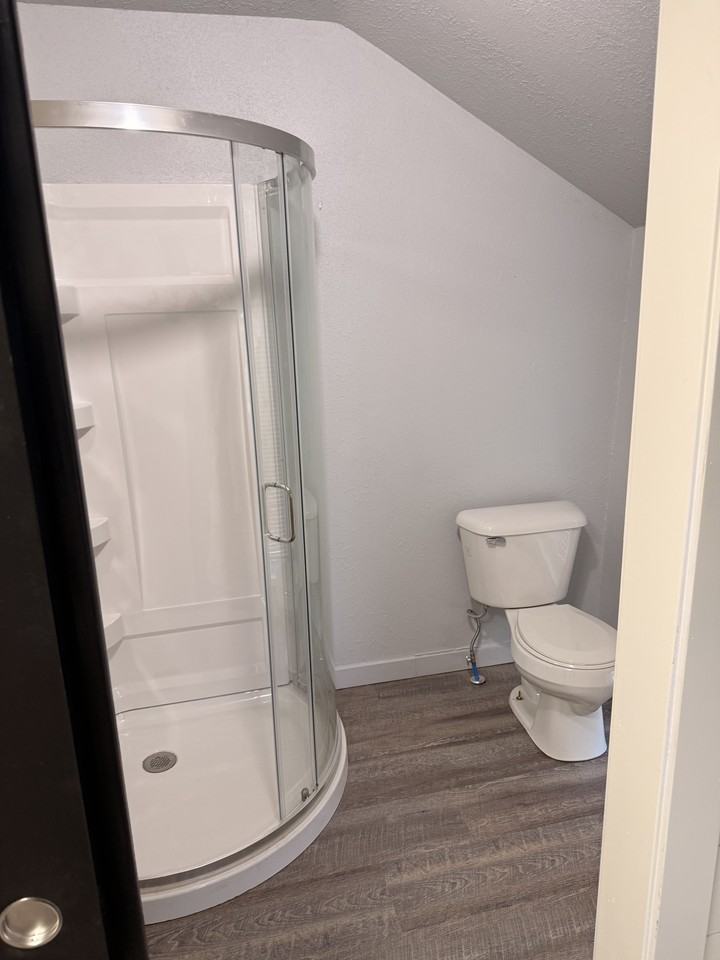 105 S 2nd St #3 - Photo 4 of 10