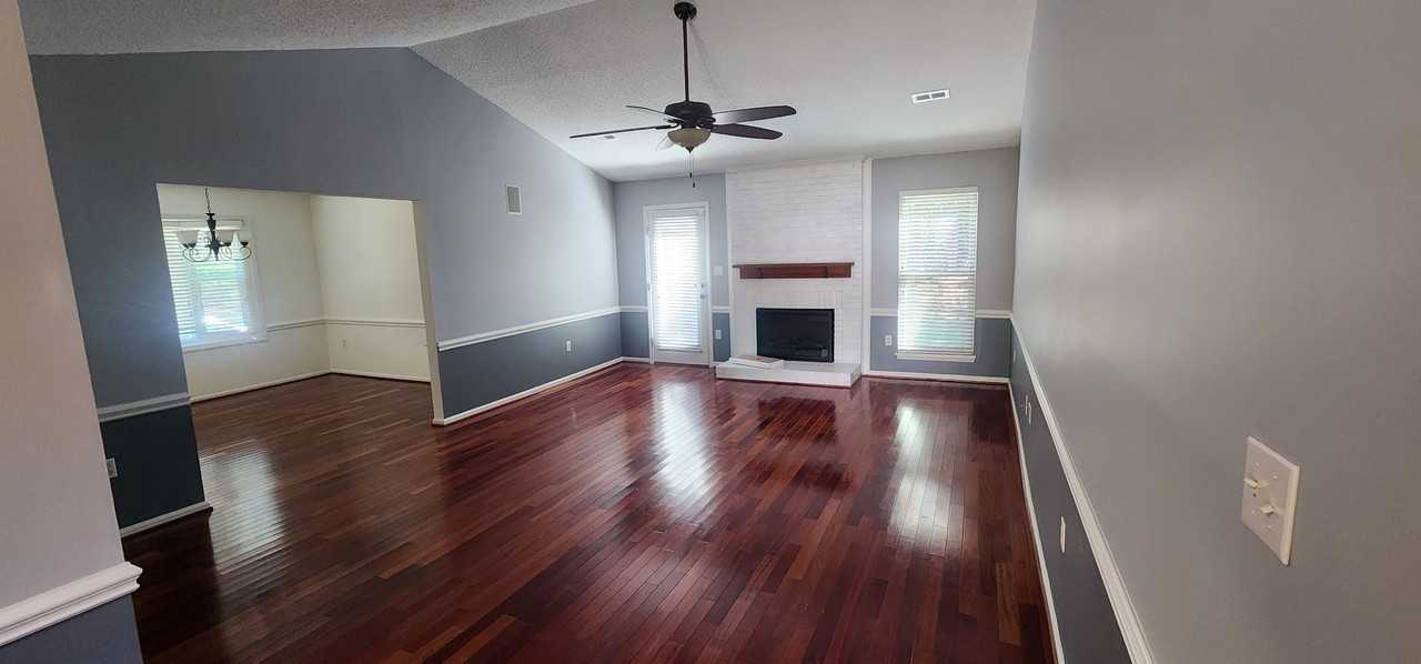 4323 Chadwell Ln #1 - Photo 5 of 27